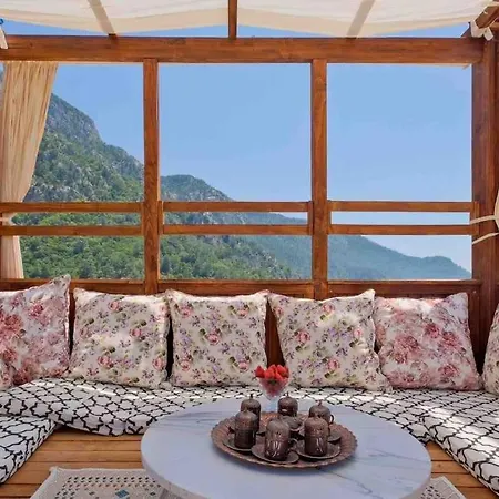 Valley Deniz, Dag Manzarali Muestakil